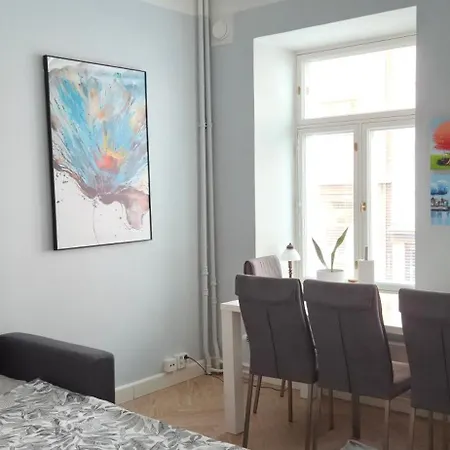 Spacious Flat In Historical Building In Area Appartement *