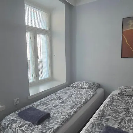 Spacious Flat In Historical Building In Area Appartement Helsinki