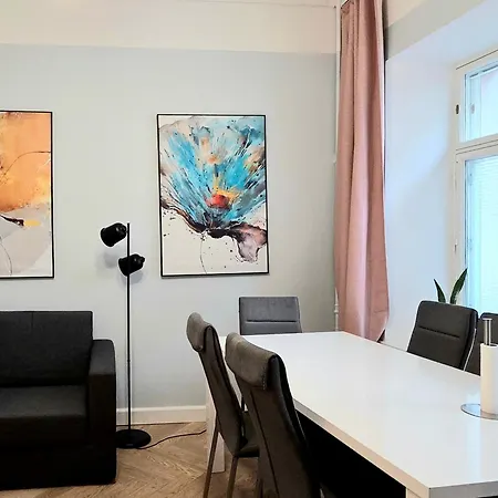 Spacious Flat In Historical Building In Area 아파트 *